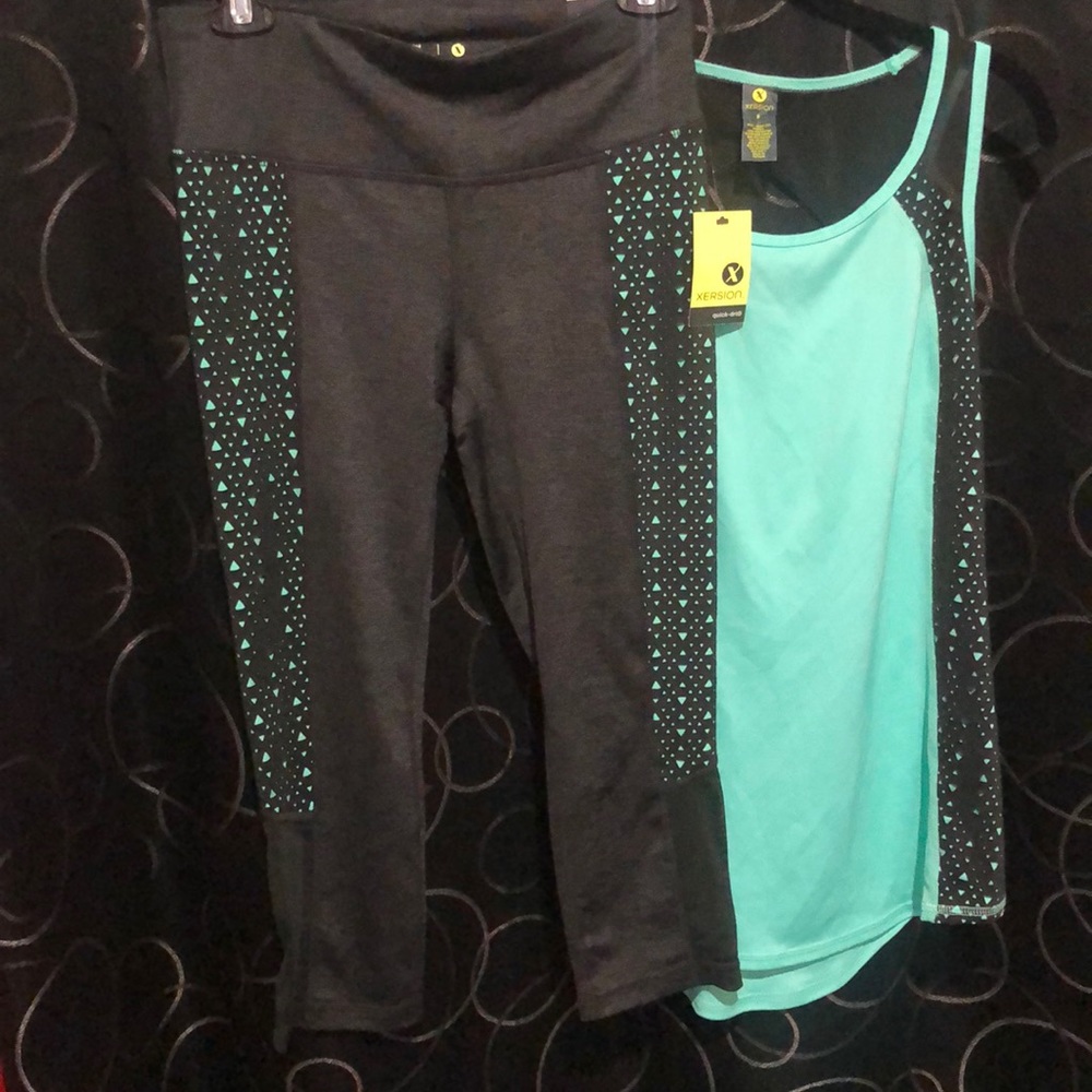 COPY - Cute workout gear. Leggings have mesh at bottom